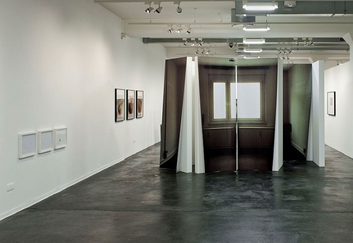 Susa Templin, Totale Wohnung, 2011 - Ausstellungsansicht, ZEPHYR – Raum für Fotografie